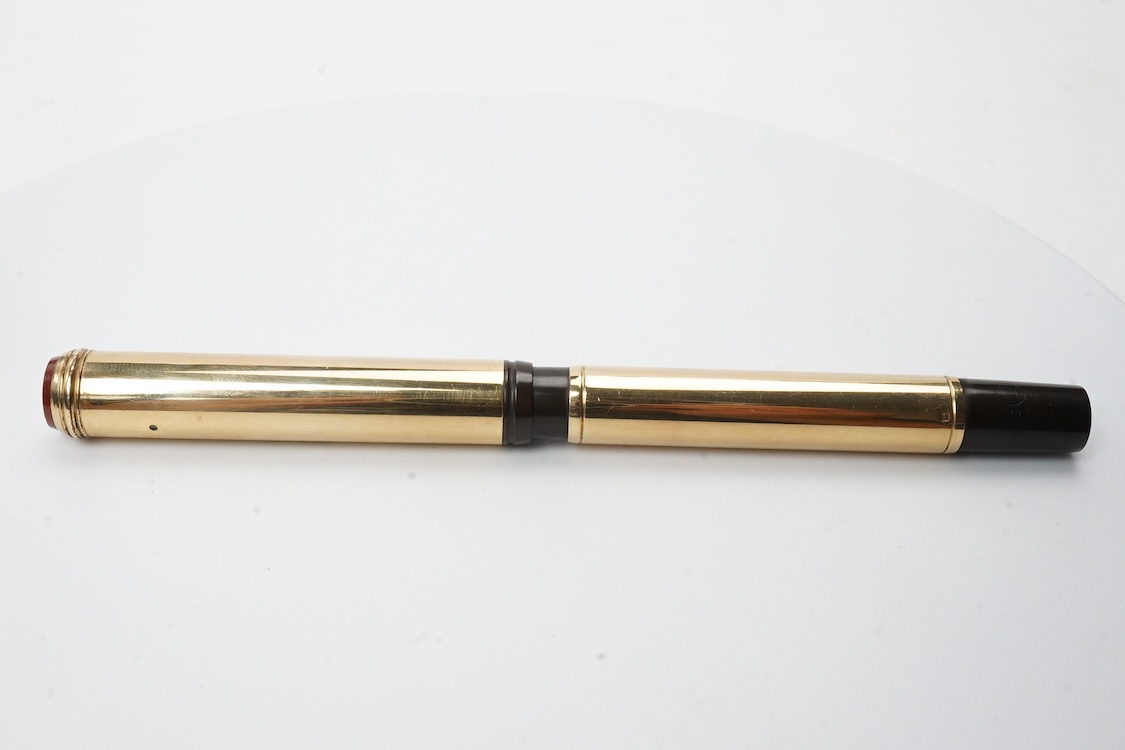 A rare Waterman eye dropper with French control marks with cornelian stone cap top. Highly collectable and sought after pen